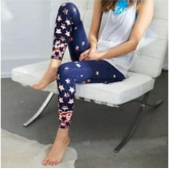AERIE Chill. Play. Move. Star Printed Leggings - Picture 1 of 6